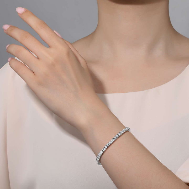 Timeless classics for everyday wear. This tennis bracelet is set with Lafonn's signature Lassaire simulated diamonds in sterling silver bonded with platinum.