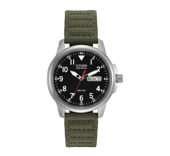For a rugged look with a comfortable fit, this military-inspired timepiece fits the bill