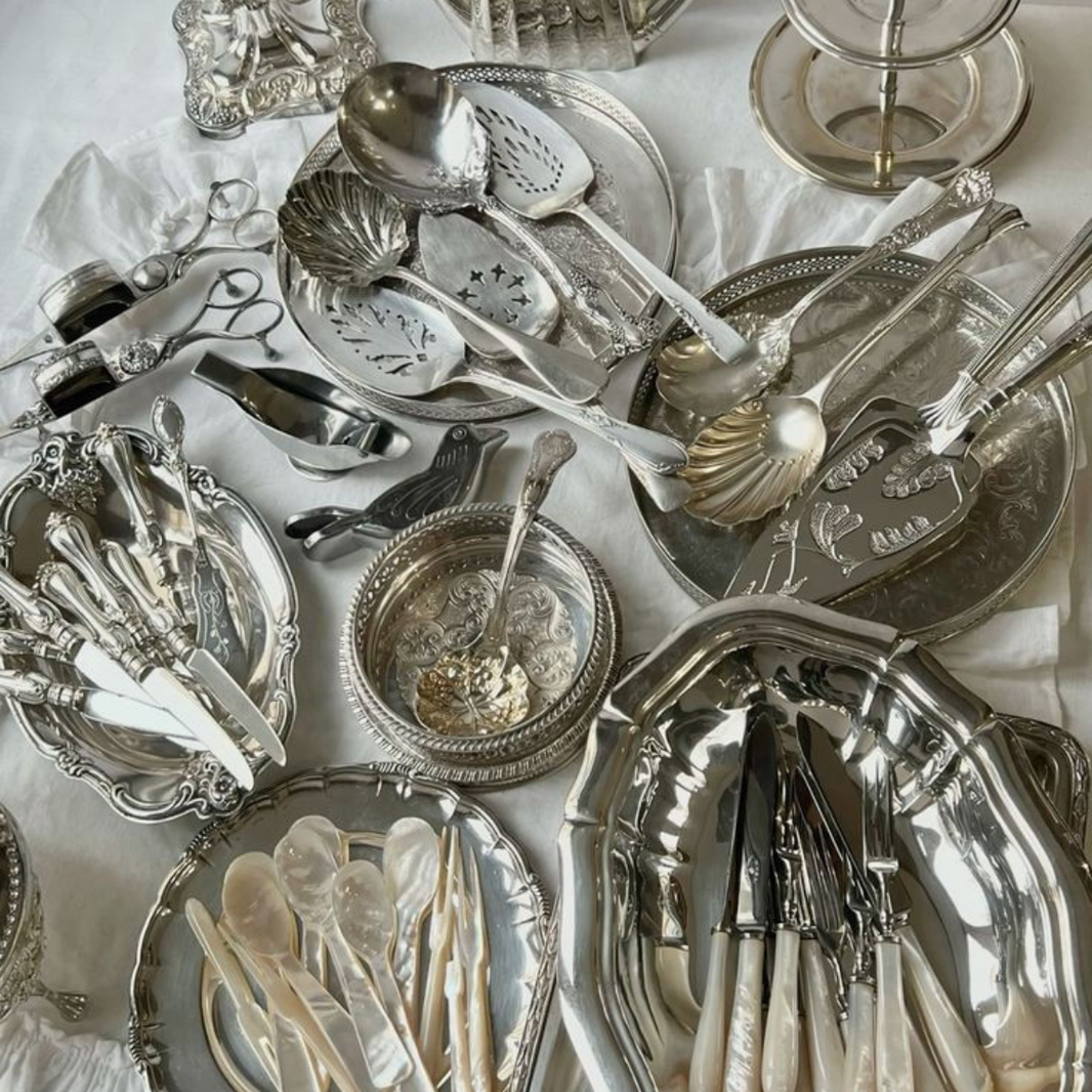 Brownlee Jewelers Buys Sterling Flatware
