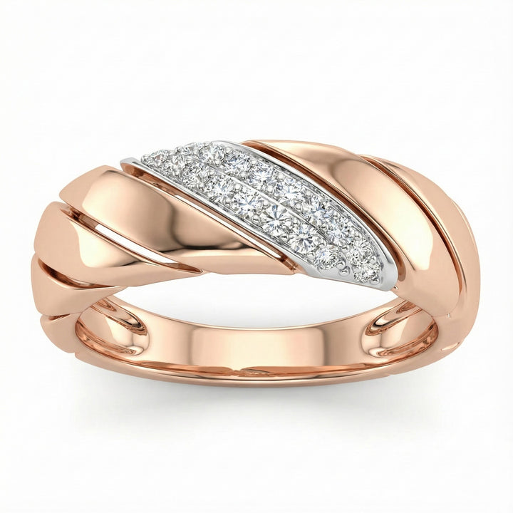 Le Vian® 14K Honey Gold™ Vanilla Diamond® Ring (1/8 ctw) This stylish Le Vian® ring features a modern, sculpted design in warm 14K Honey Gold™, highlighted by a shimmering panel of 1/8 cts. (0.125 ctw) Vanilla Diamonds®
