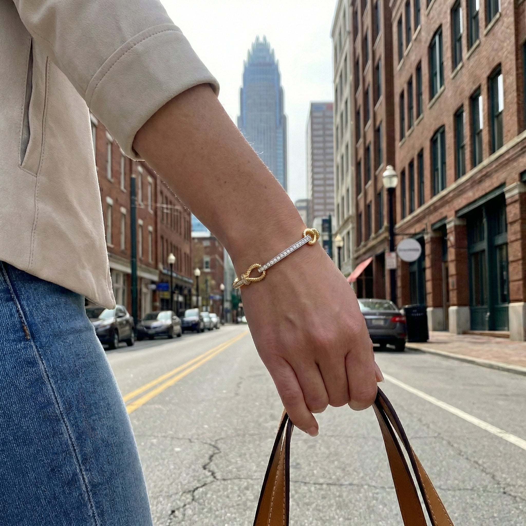 1.00 ctw Round Diamond Bar Bracelet | 14K Two-Tone Gold | 36 Round Diamonds | 8" Adjustable Chain - Brownee Jewelers