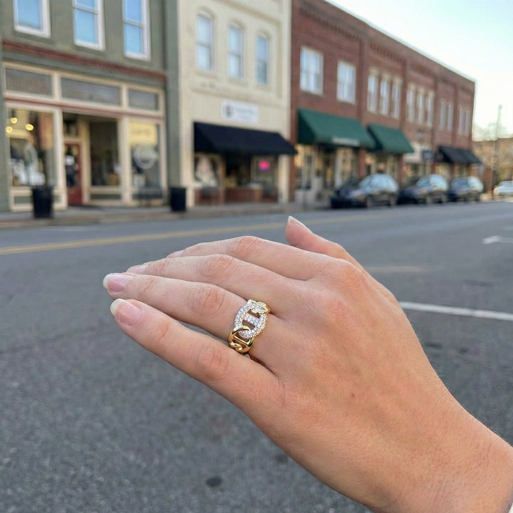 Diamond Pavé Link Ring | 14K Yellow Gold | 0.52 ctw Round Diamonds - Brownee Jewelers