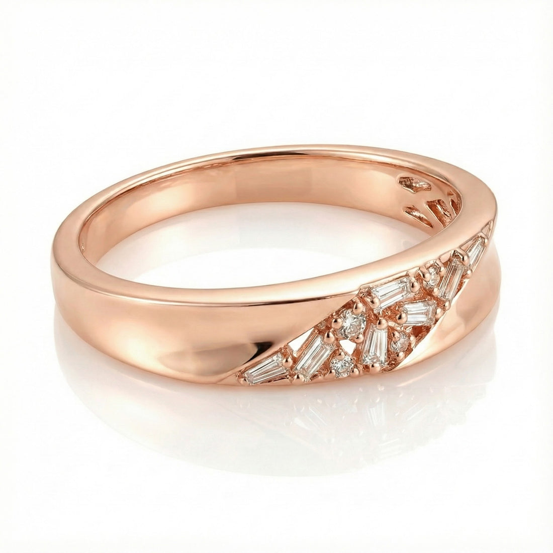 Le Vian Crème Brûlée® 14K Strawberry Gold® Ring with Nude Diamonds™ Modern elegance meets warm sparkle in this refined Le Vian Crème Brûlée® ring