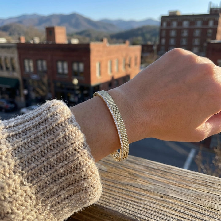 Diamond Ribbed Bangle