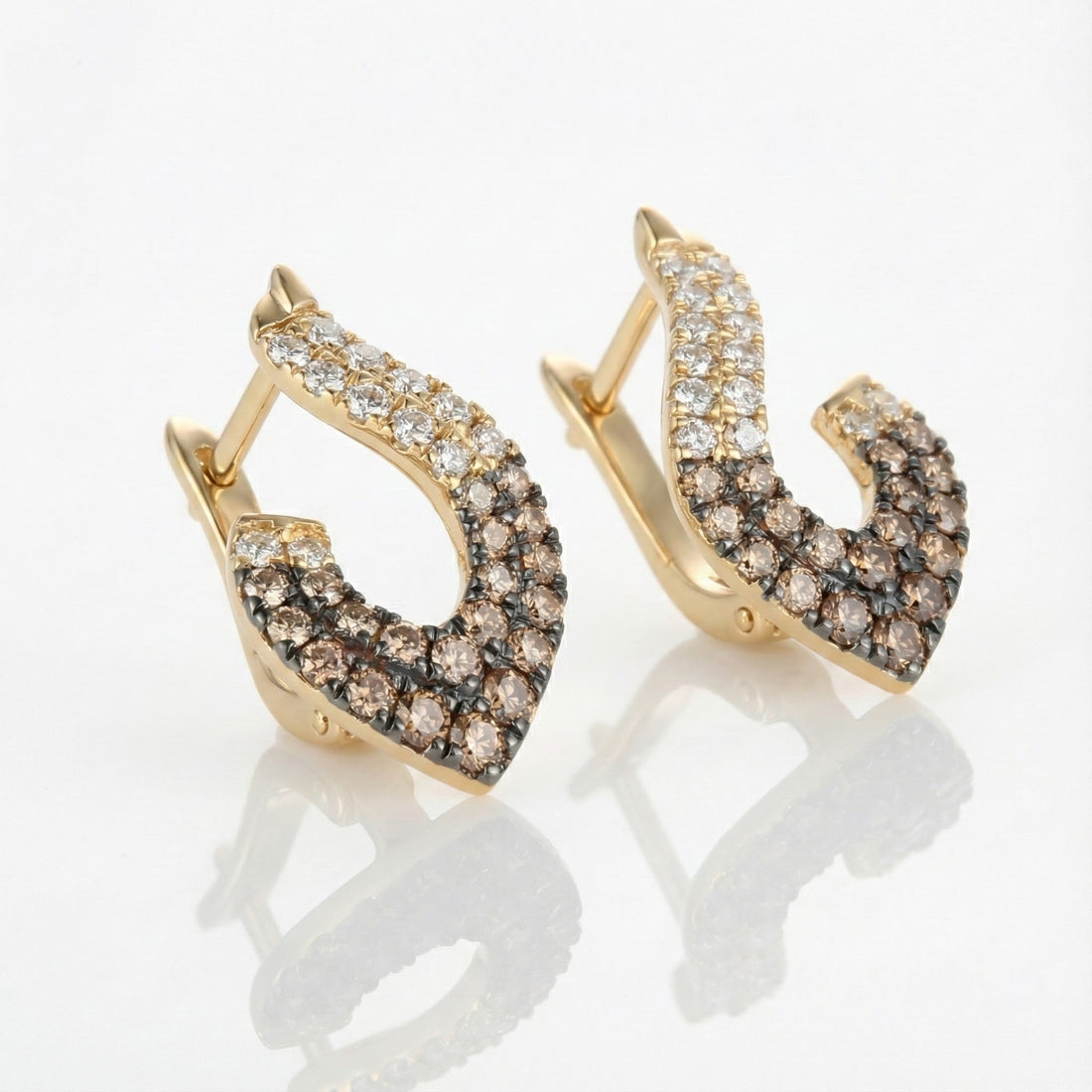 Le Vian® 14K Honey Gold™ Chocolate Ombré® Diamond Earrings (1 1/4 ctw) These sophisticated Le Vian® Ombre® earrings feature an elegant open teardrop silhouette adorned with 1 1/4 carats of Chocolate Ombré® Diamonds