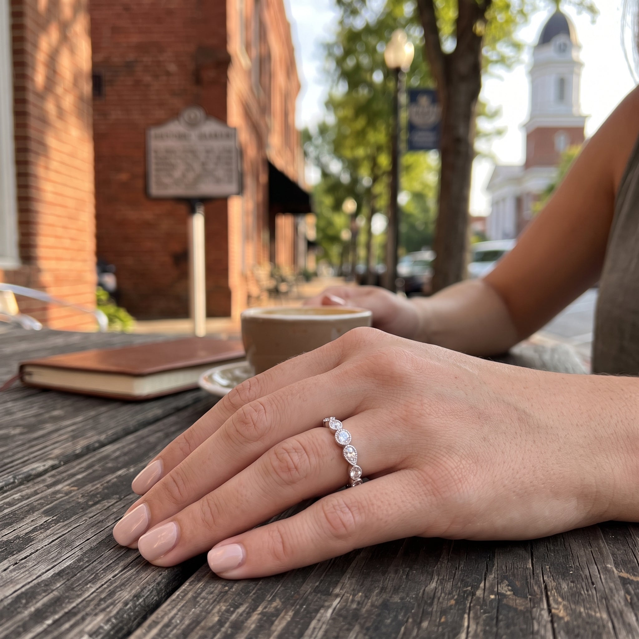 Round & Pear Lab-Grown Diamond Band