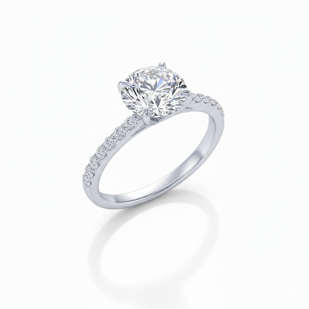 A timeless and elegant design, this round solitaire ring features Lafonn’s signature simulated diamond set in a classic four-prong setting