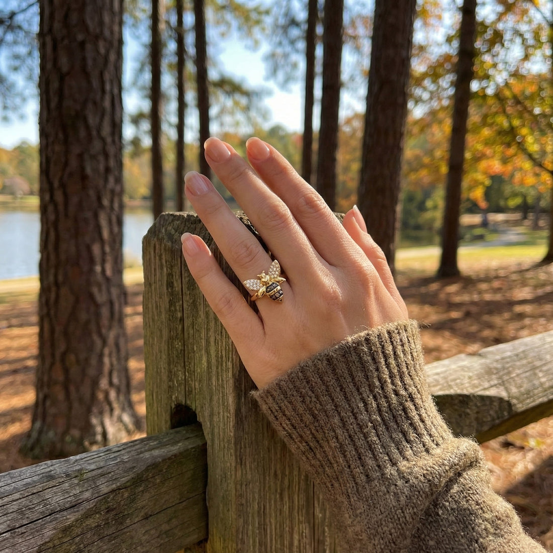 Le Vian® 14K Honey Gold™ Bee Ring with Chocolate Diamonds® & Nude Diamonds™ Celebrate sweet style with this iconic Le Vian® bee ring, crafted in glowing 14K Honey Gold™