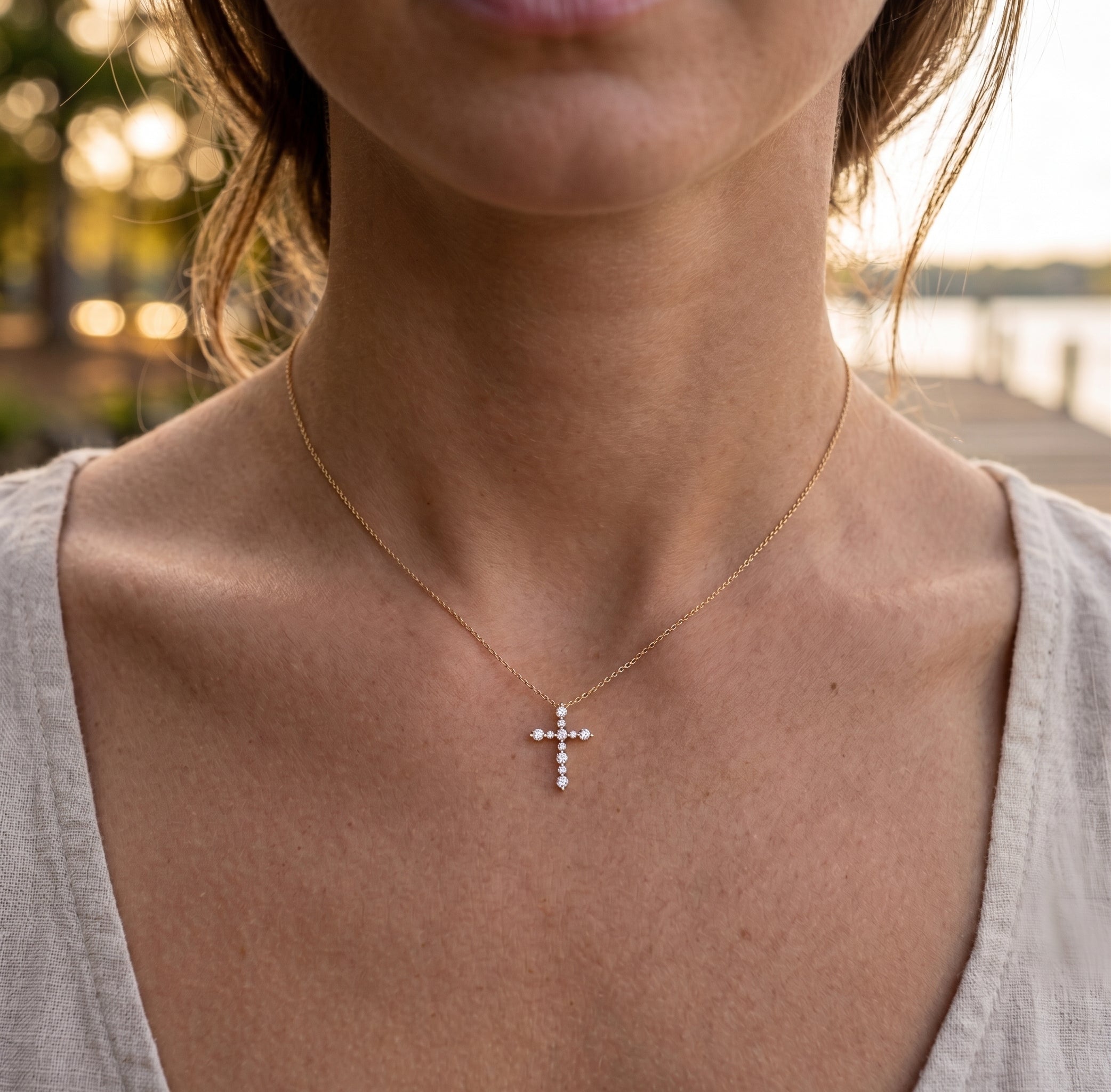 Graduated Diamond Alternating Cross Pendant in 14K Yellow Gold with 0.25 Total Carat Weight Round Diamonds
