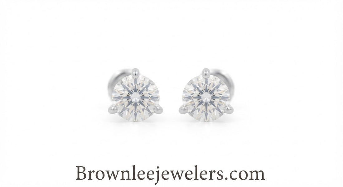 14KRG 1.08CTS TWT RD NATURAL DIAS STUD ERS SI12GH.      7122131094