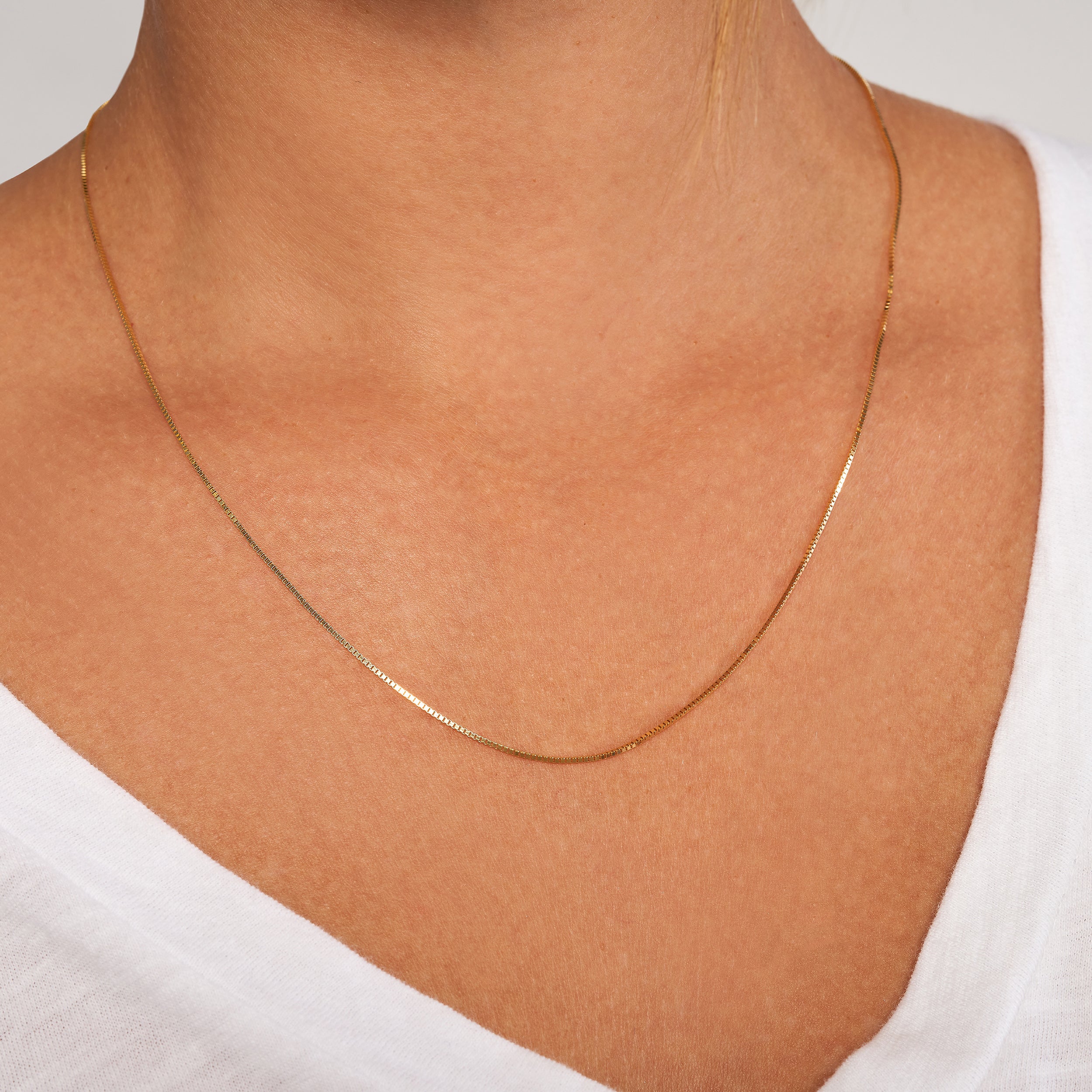 22" 0.8MM BOX CHAIN NECKLACE | 10K YELLOW GOLD | MF007744-10Y - Brownlee Jewelers