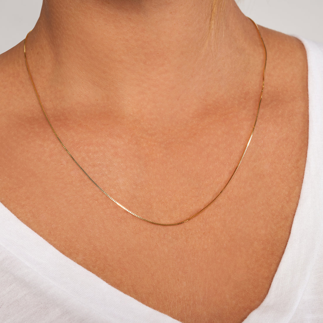 22" 0.8MM BOX CHAIN NECKLACE | 10K YELLOW GOLD | MF007744-10Y - Brownlee Jewelers
