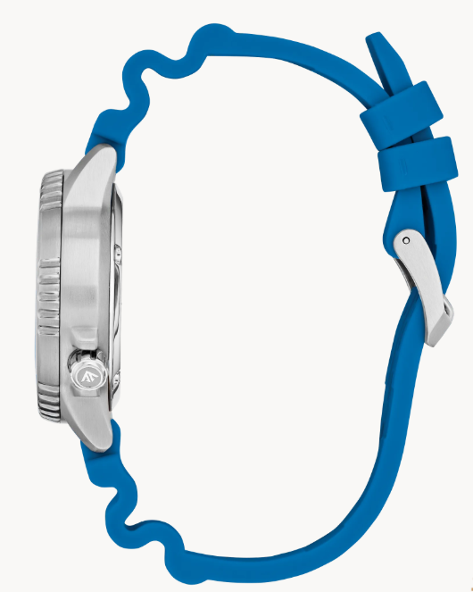 Submerge yourself in the latest Dive watch to join Citizen’s innovative Promaster line.