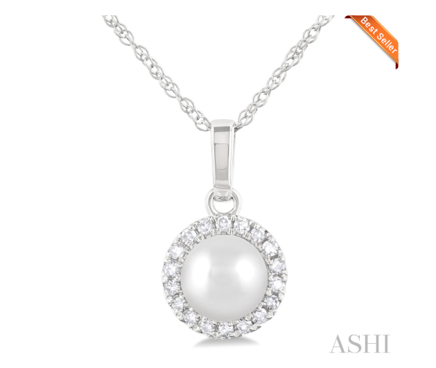 Pearl & Halo Diamond Pendant