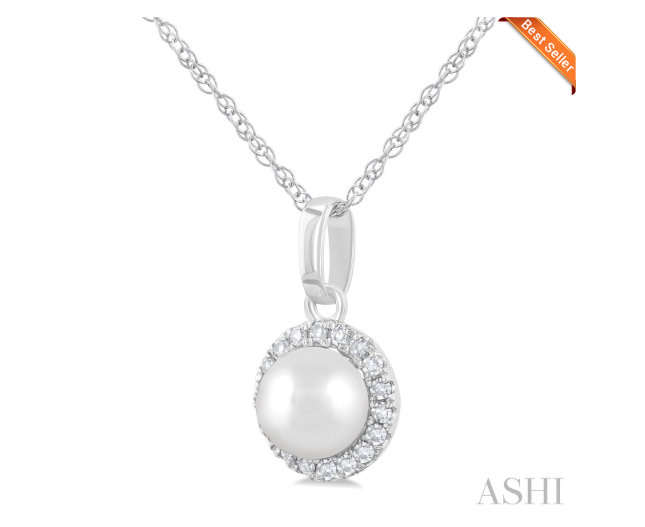 Pearl & Halo Diamond Pendant