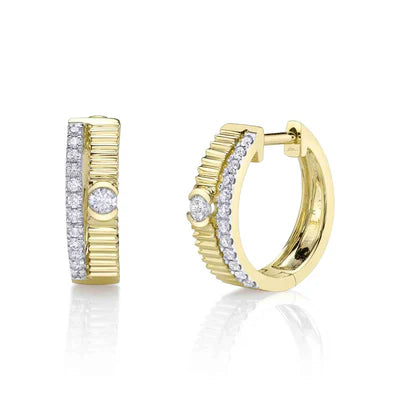 Diamond Ribbed Huggie Earrings