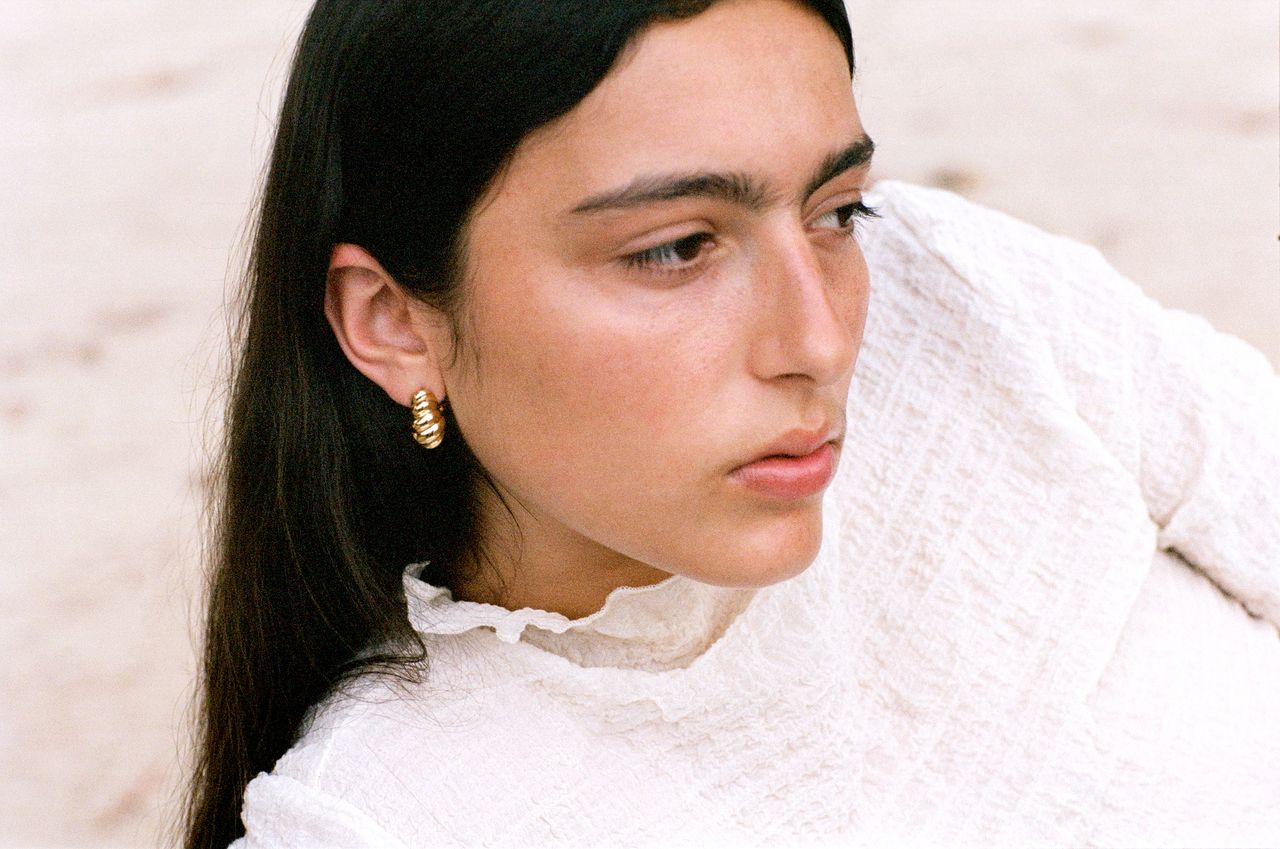 TULIP EARRINGS, GOLD