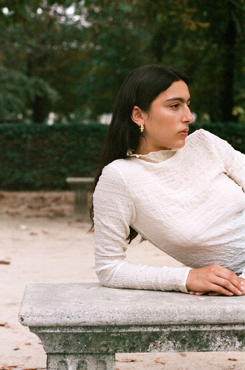 TULIP EARRINGS, GOLD