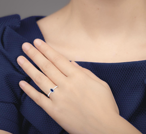 10kt white gold Sapphire & Diamond Halo Ring