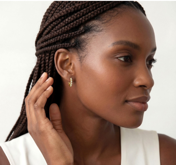 10 kt yellow gold diamond earrings