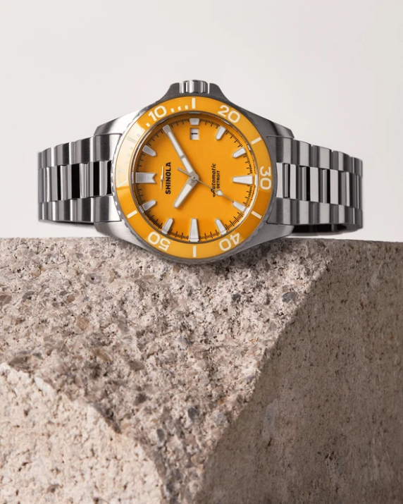 LAKE HURON MONSTER AUTOMATIC DIVE WATCH 