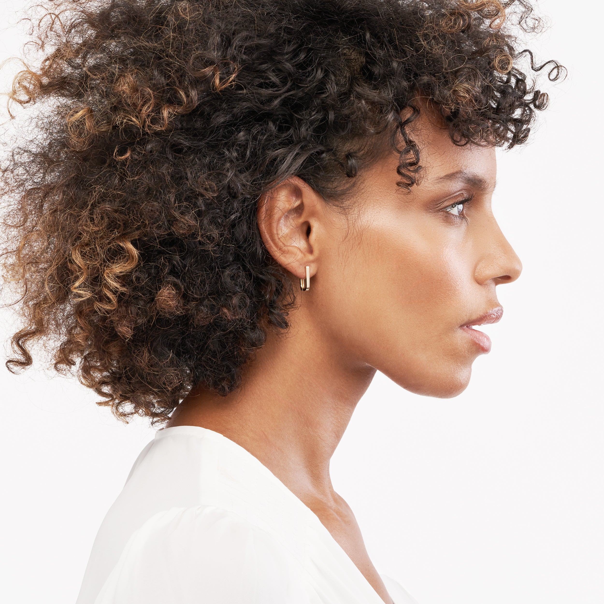 THIN PAPERCLIP HOOP EARRINGS | 14K YELLOW GOLD | TM022657-14Y - Brownlee Jewelers