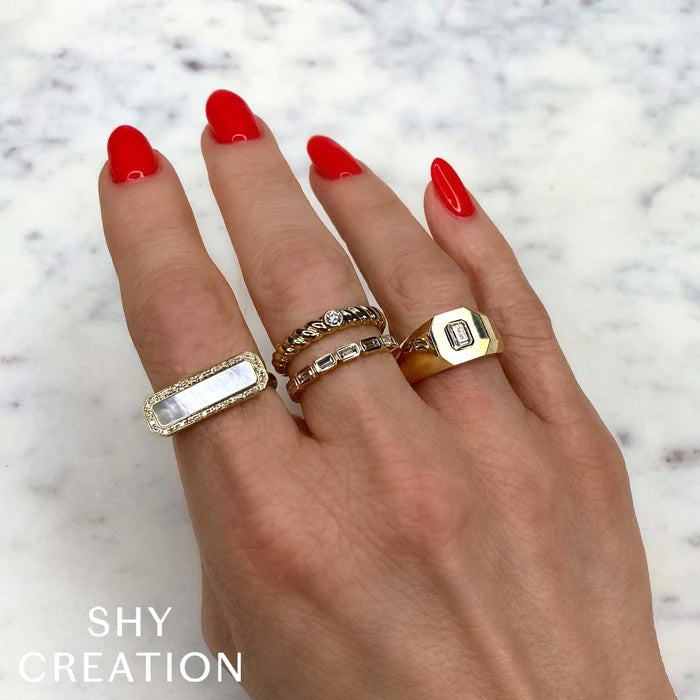 0.35 TOTAL CARAT WEIGHT DIAMOND BAGUETTE BEZEL BAND IN 14K YELLOW GOLD