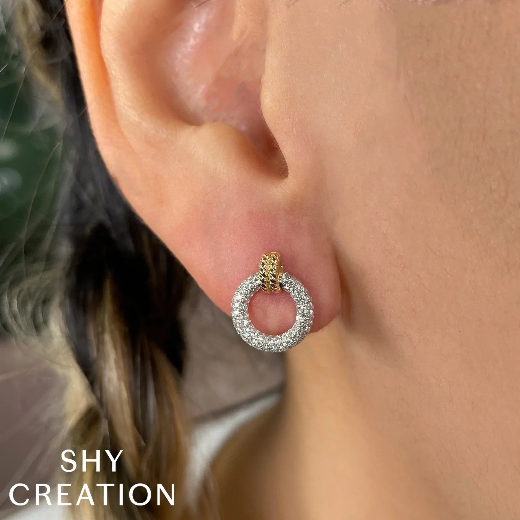 0.31 TOTAL CARAT WEIGHT DIAMOND CIRCLE EARRING IN 14K YELLOW AND WHITE GOLD