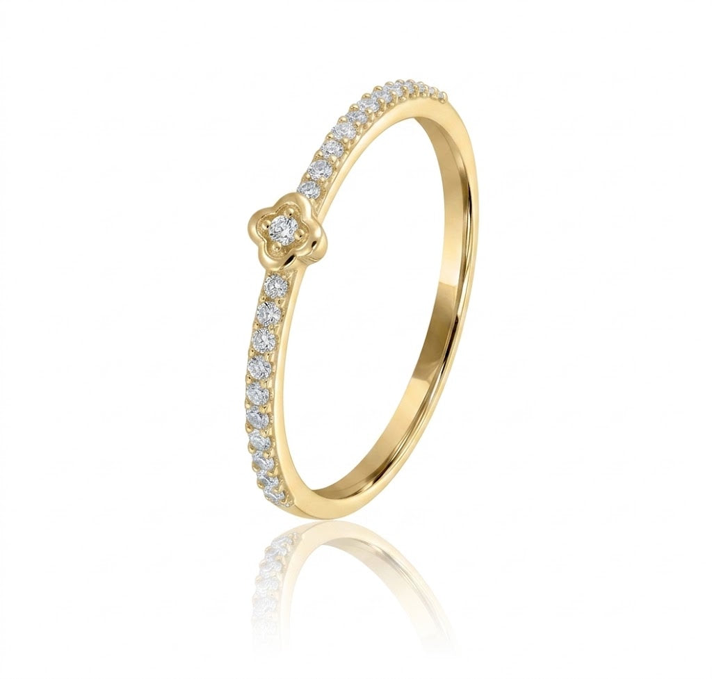 0.10 Total Carat Weight Pavé Diamond Stackable Clover Ring in 14K Yellow Gold