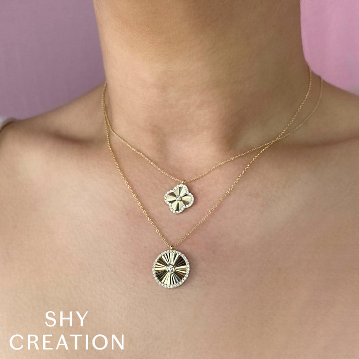 0.22CT DIAMOND BEZEL RIBBED CLOVER NECKLACE IN 14K YELLOW GOLD