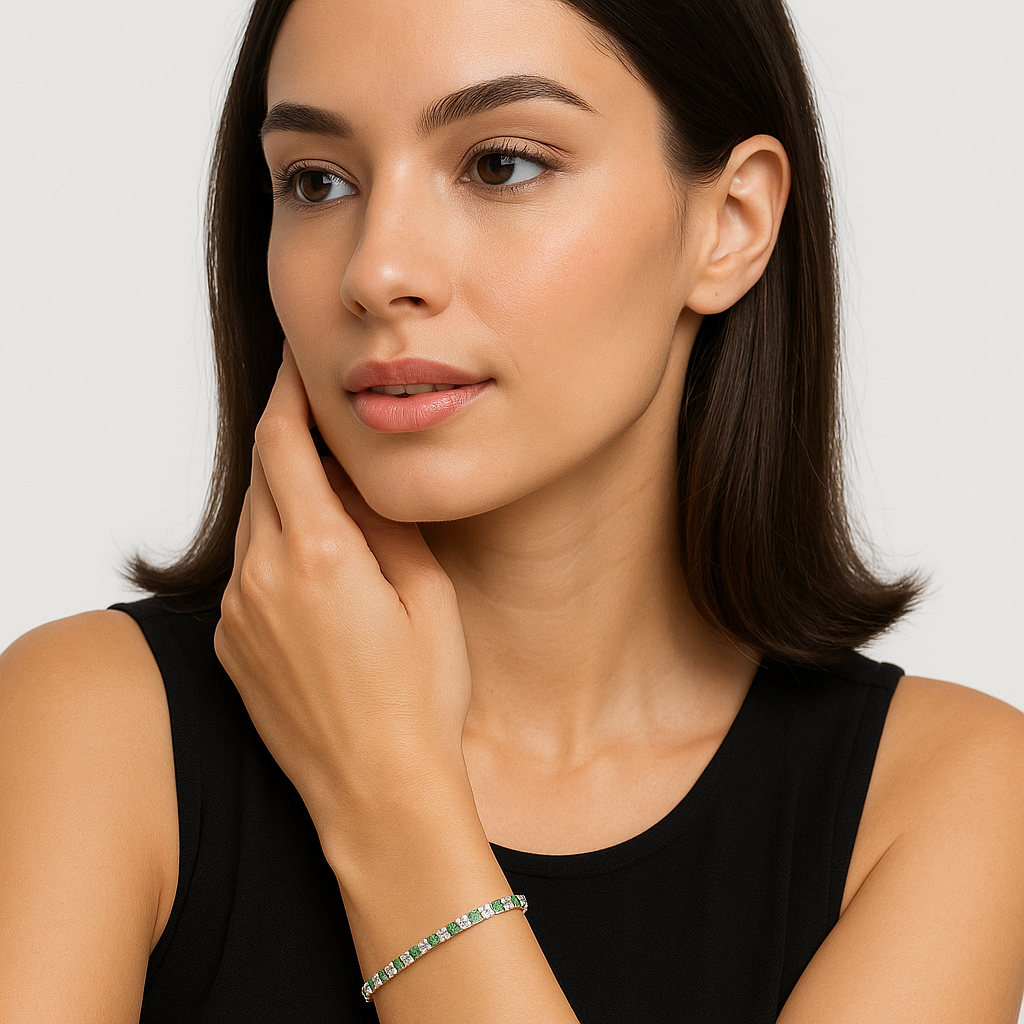 Alternating emerald and Diamond Tennis bracelet 