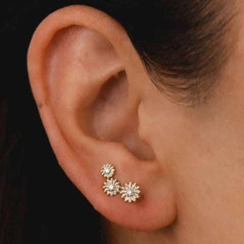 SHY CREATION | DIAMOND FLOWER STUD EARRINGS | 14K YELLOW GOLD | 0.09 CTW | SC55027133 - Brownee Jewelers
