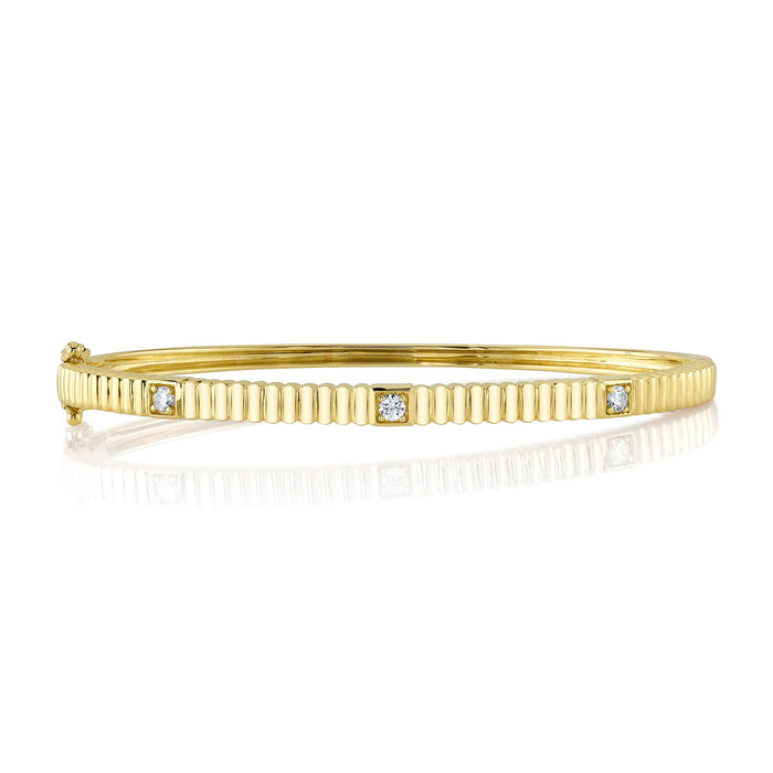 0.16CT DIAMOND BANGLE IN 14K YELLOW GOLD