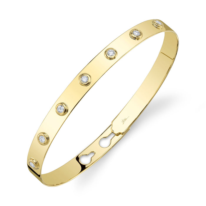 0.32 TOTAL CARAT WEIGHT DIAMOND BEZEL LATCH LOCK BANGLE IN 14K YELLOW GOLD