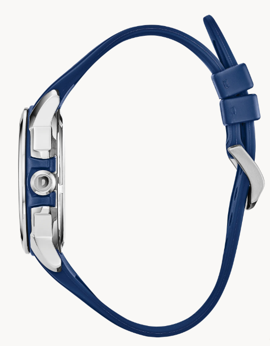 Take action and show your inner drive with the sporty styling of the CITIZEN AR, powered by light with Eco-Drive technology