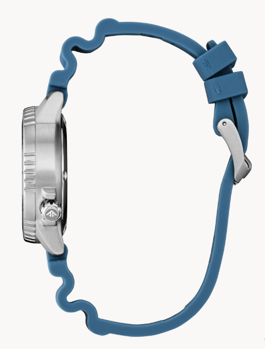 Submerge yourself in the latest Dive watch to join Citizen’s innovative Promaster line.