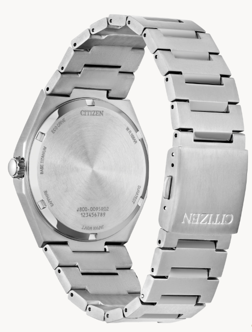 Pairing classic proportions and innovative technology with a distinctly modern style, we present our new Integrated Super Titanium™ series.